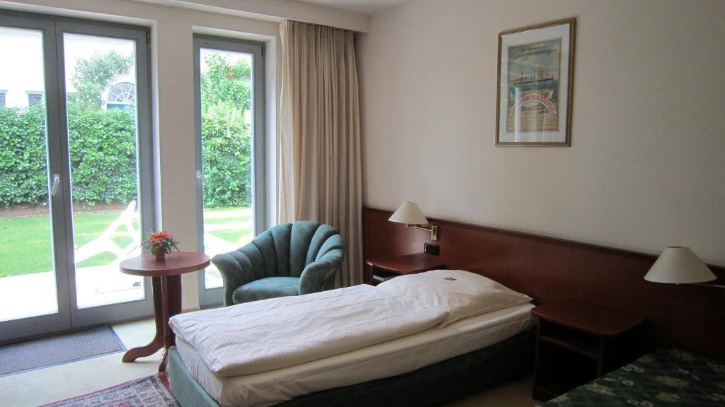Hotel Bergedorfer Hoehe Amburgo Esterno foto